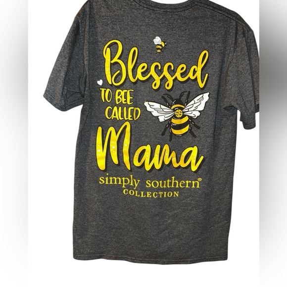 Simply Southern Tops - Simply southern gray blessed to bee called Mama Tshirt size M mom tee mother